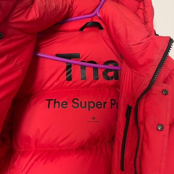 Aritzia Super Puff - Picture 4 of 4